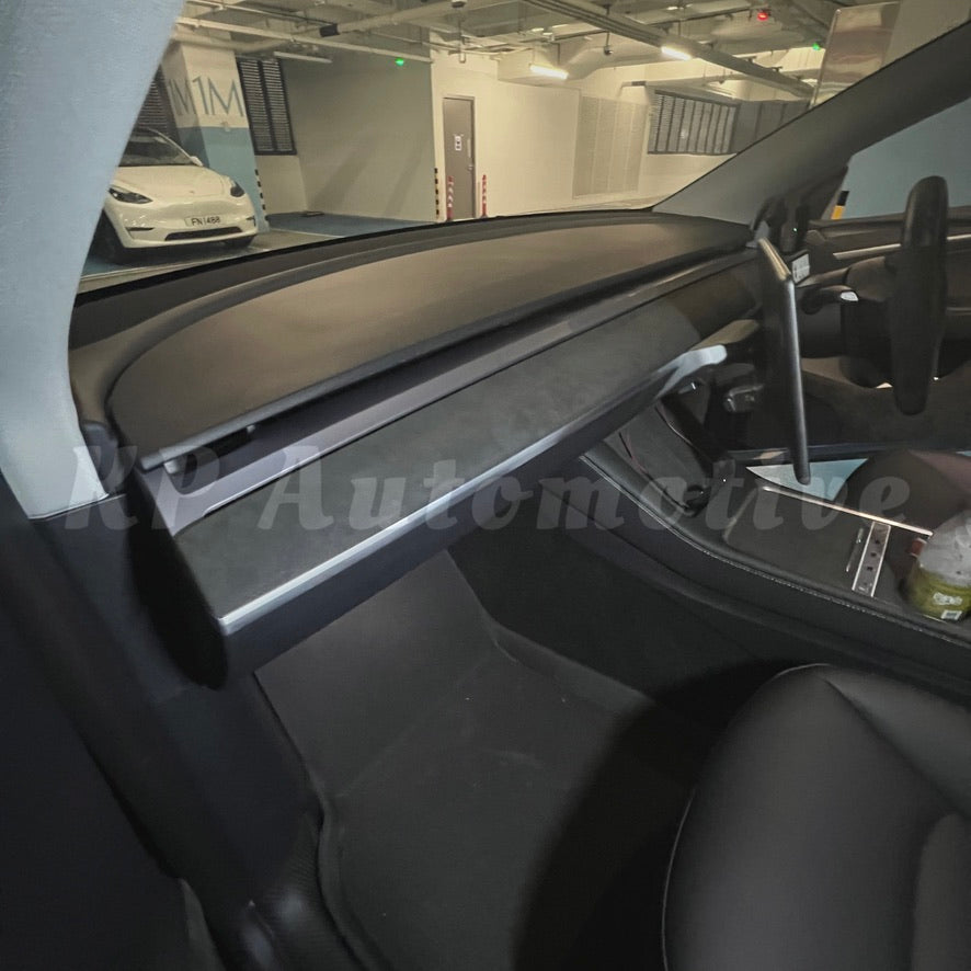 3/Y 型 Alcantara 儀表板和前門裝飾板更換套件