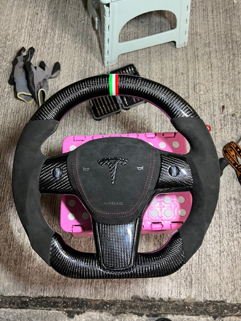 Model 3 亮光碳纖維方向盤(Alcantara)-全套