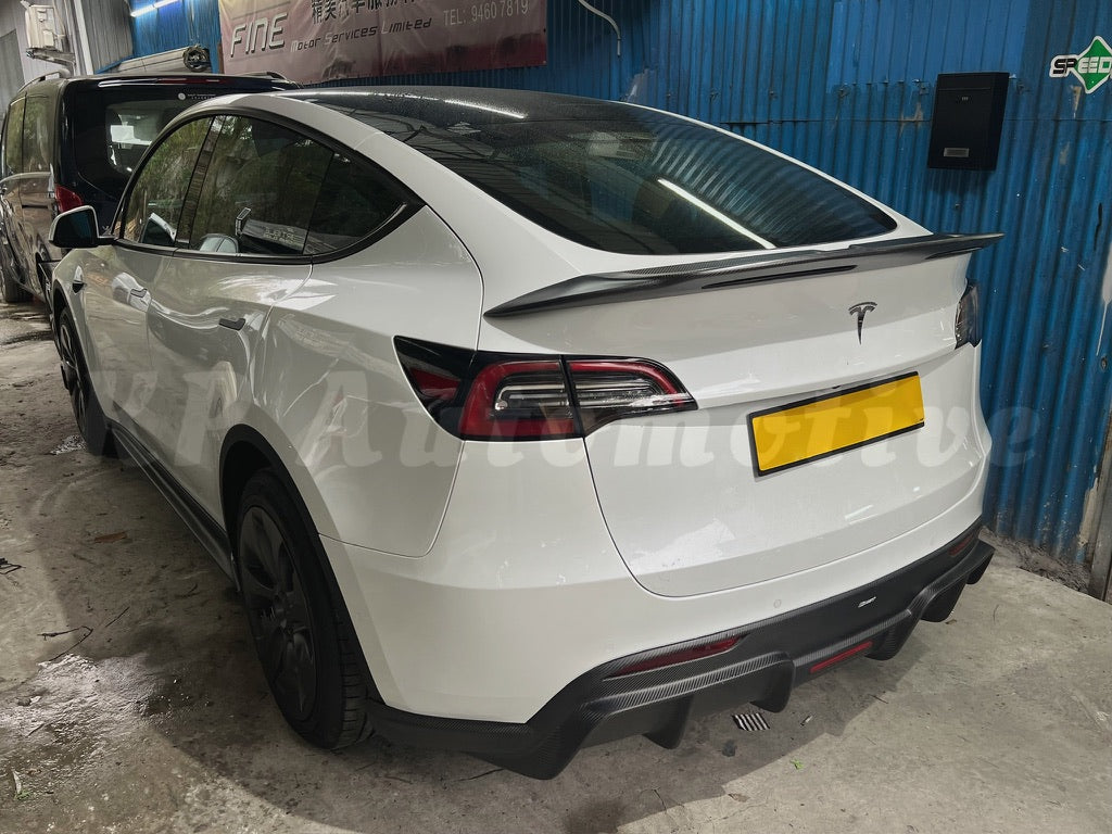 CMST 碳纖維全身套件 A 型,適用於 Tesla Model Y(霧面)