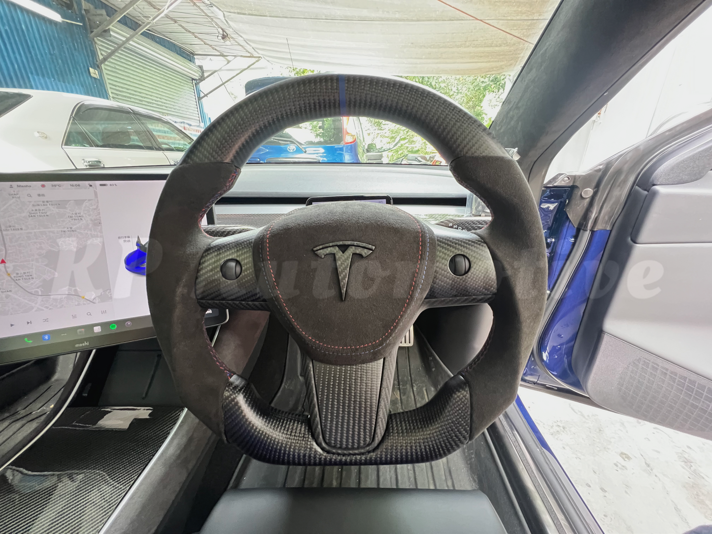 Model Y 霧面碳纖維方向盤(Alcantara)-全套