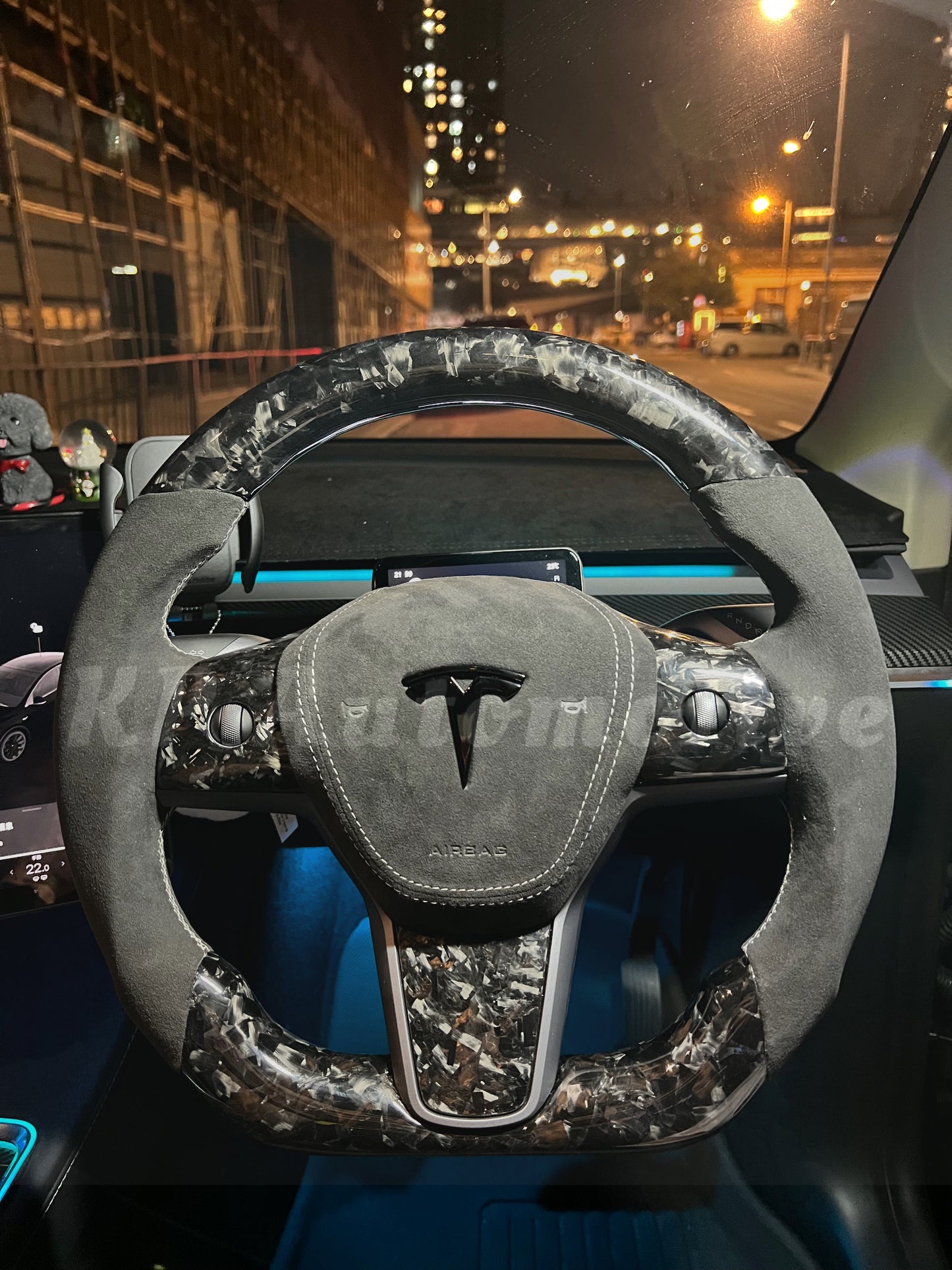 Model 3 光亮鍛造碳纖維方向盤(Alcantara)-全套