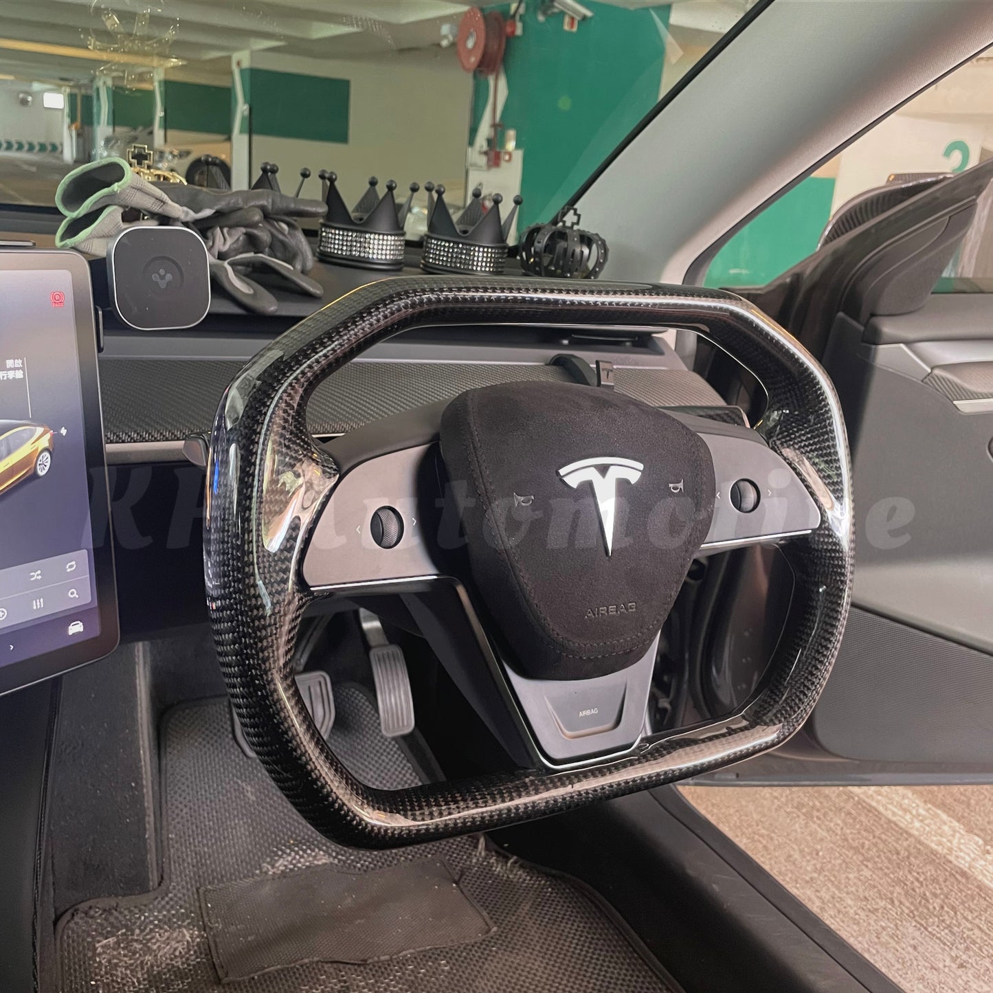 Model Y Gloss Carbon Cybertruck Style Steering Wheel