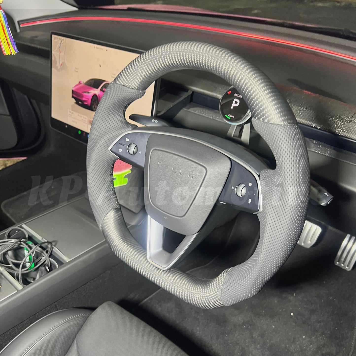 Model 3 亮光碳纖維方向盤(打孔皮革)- 僅限方向盤