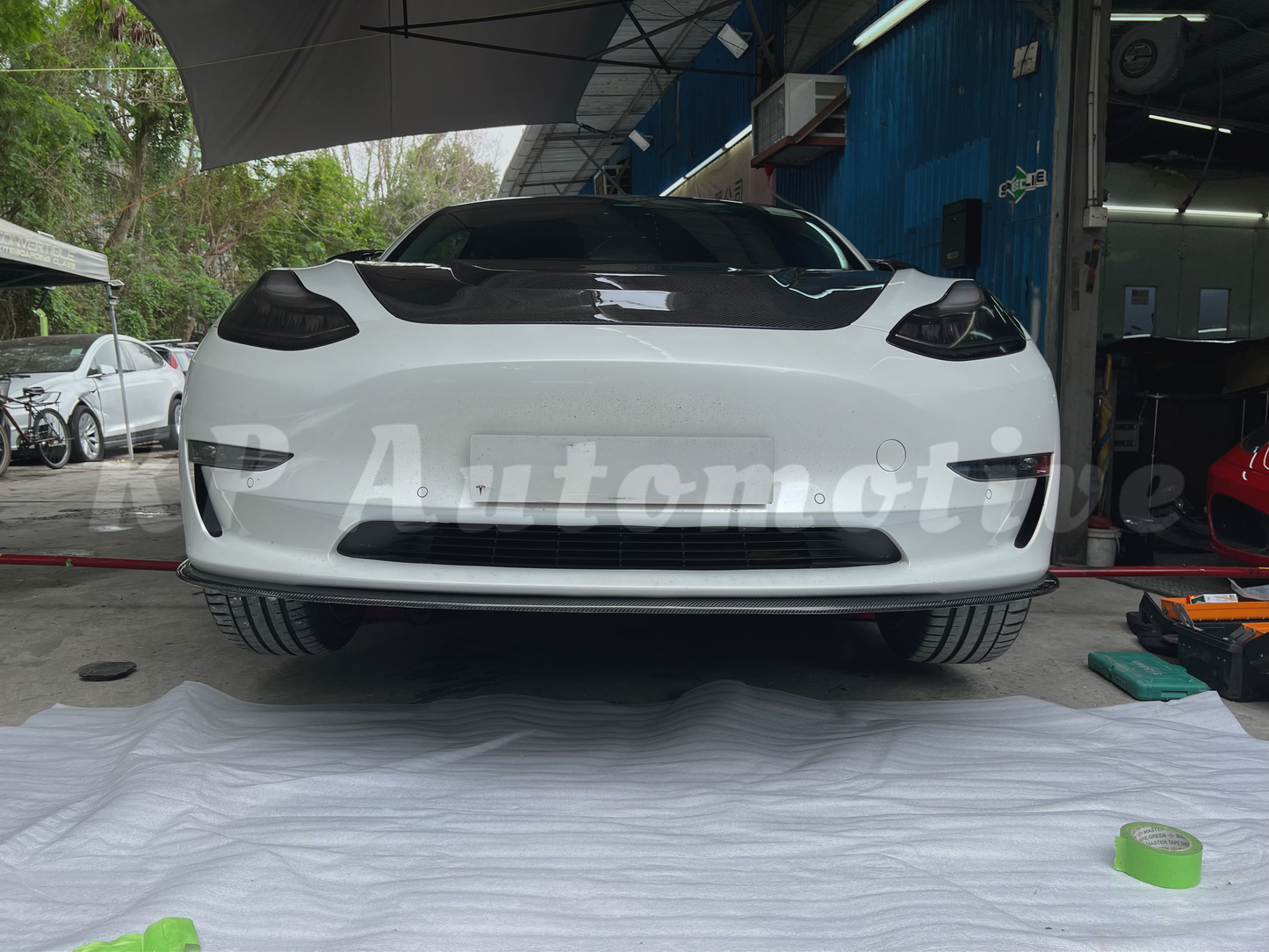 KPA Model 3 M 型前唇(光面碳纖維)