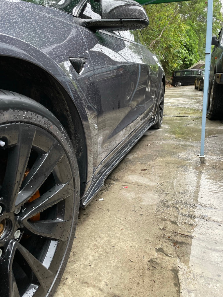 VR風格側裙 - Tesla Model 3