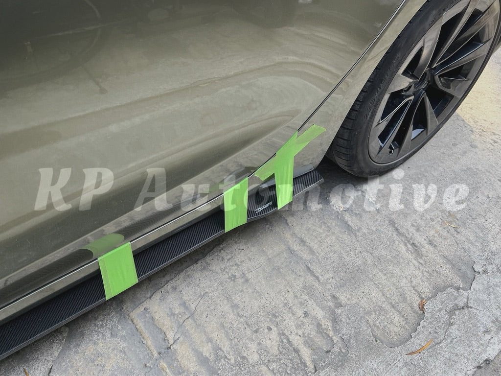 適用於 Tesla Model 3 的 CMST 碳纖維全身套件 C 型(亮面飾面)