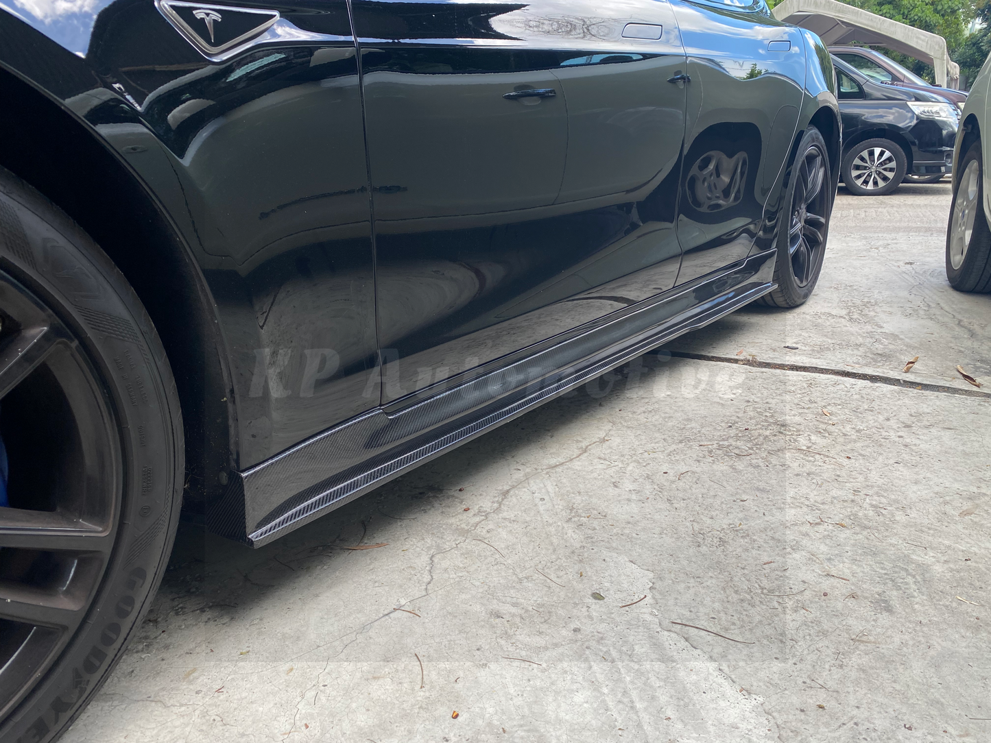 RZ 風格側裙 - Tesla Model S