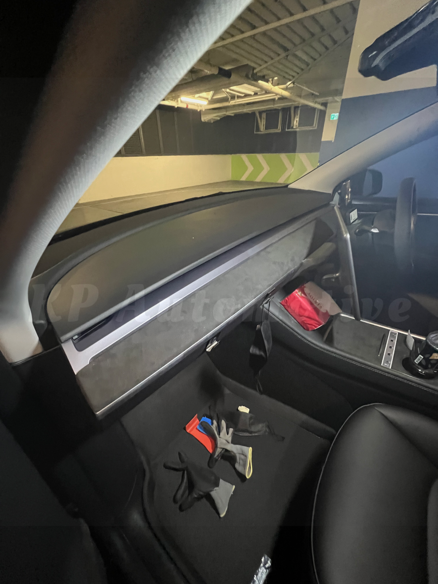 3/Y 型 Alcantara 儀表板和前門裝飾板更換套件