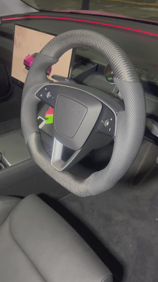 Model 3 亮光碳纖維方向盤（打孔皮革）- 僅限方向盤